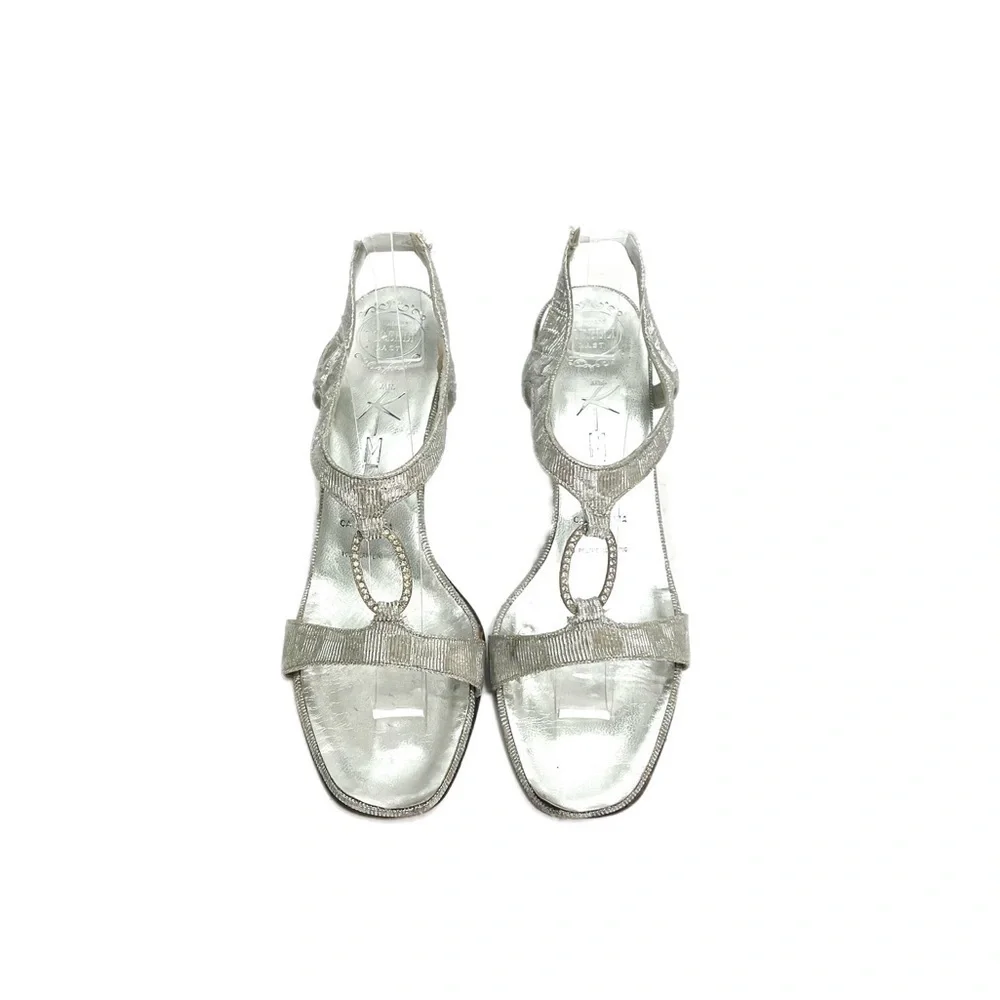 Vintage 1960s silver lamé fabric strappy rhinestone ring open toe dress heels